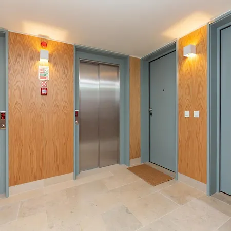 Feel Corporate Housing Campanha 03 * Oporto